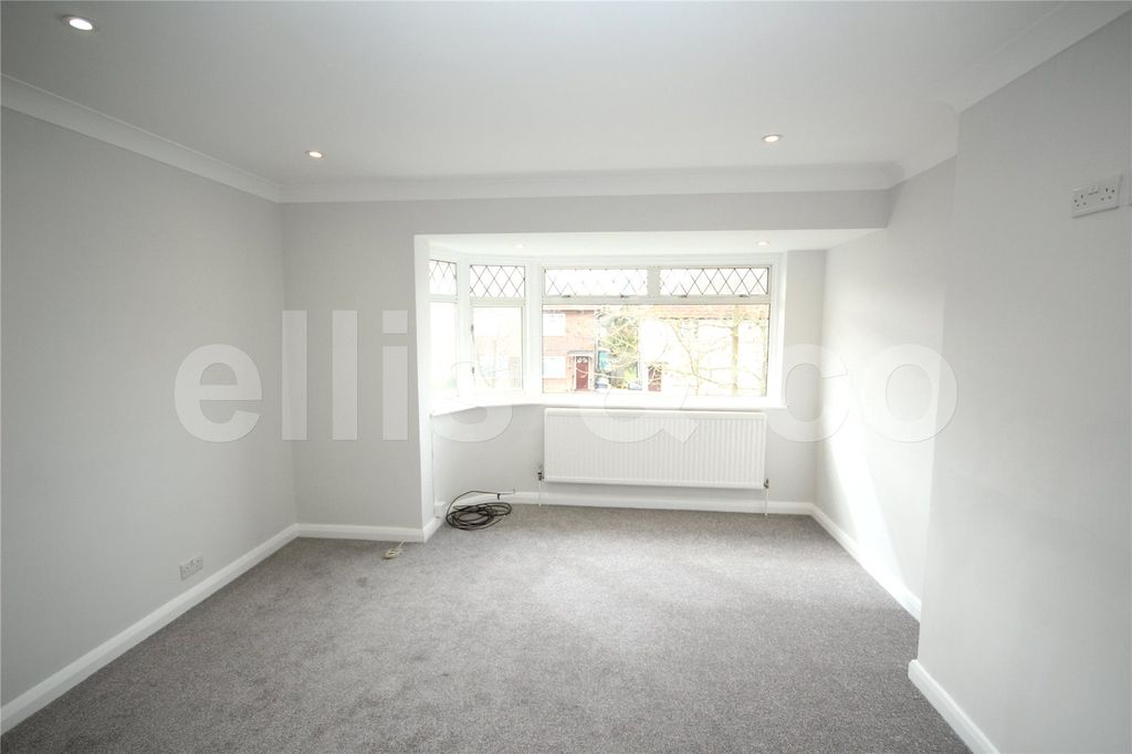Property photo 3 of 8 Picture No. 16