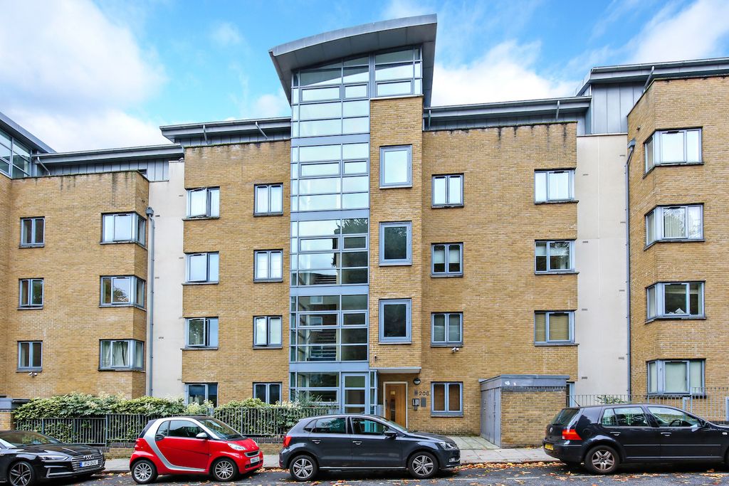 Property photo 1 of 10 Main Building