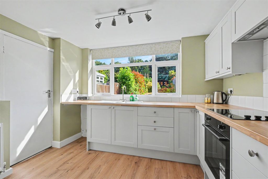 Property photo 3 of 19 Kitchen_1.Jpeg