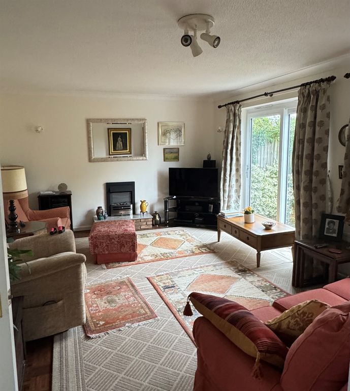 Property photo 2 of 14