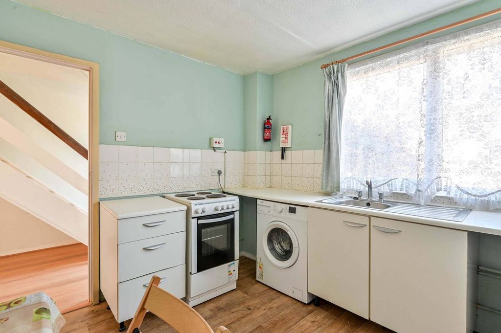 Property photo 1 of 9