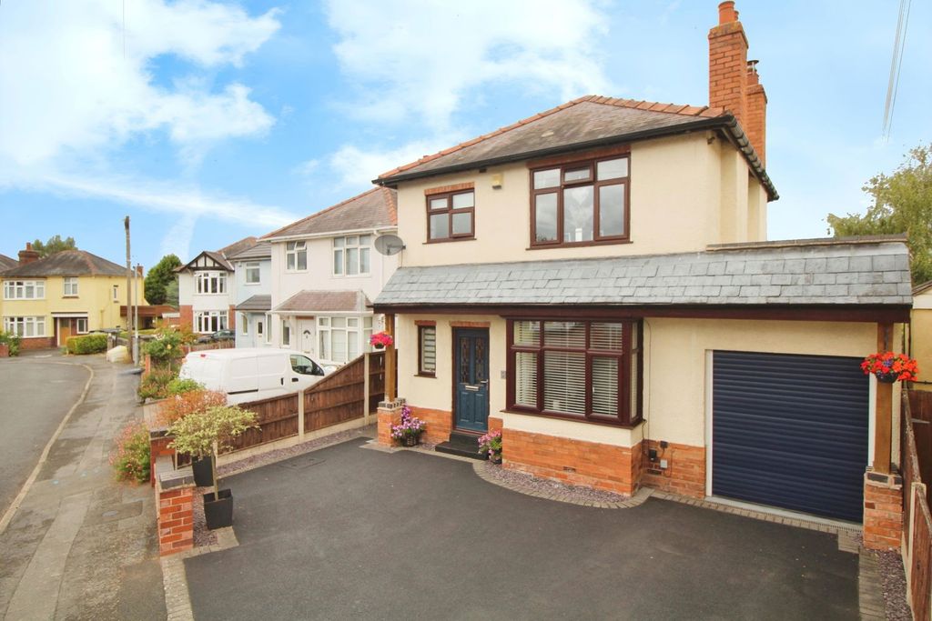 Property photo 1 of 30