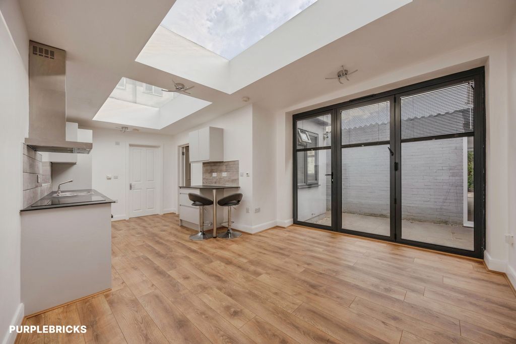 Property photo 1 of 16 Open Plan Living