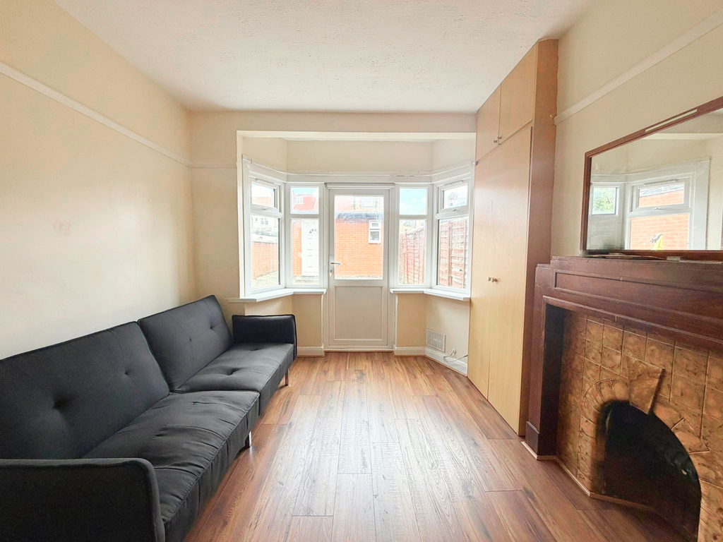 Property photo 2 of 12
