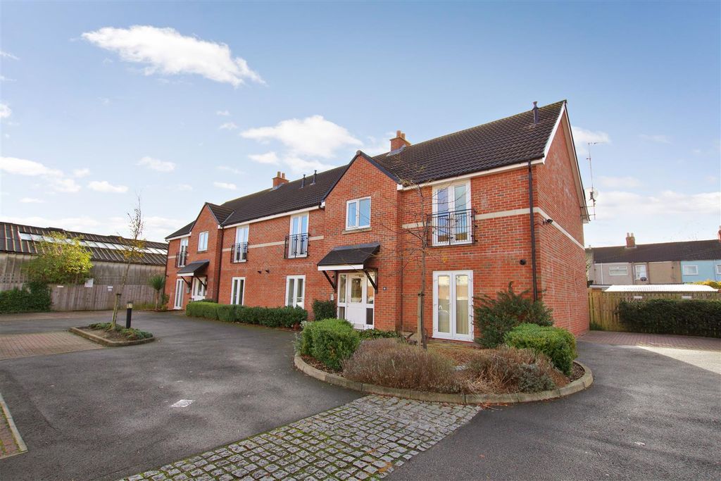 Property photo 1 of 10