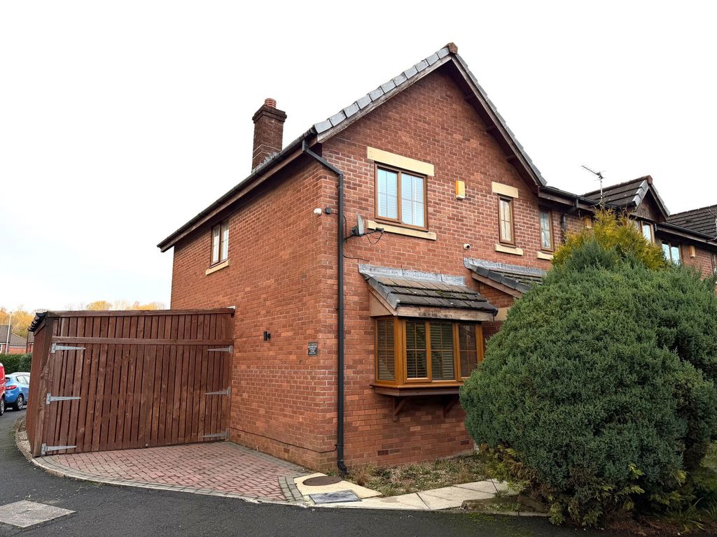 Property photo 1 of 21