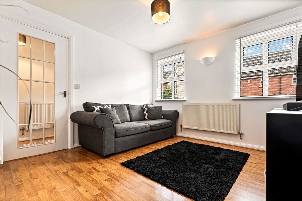 Property photo 3 of 22