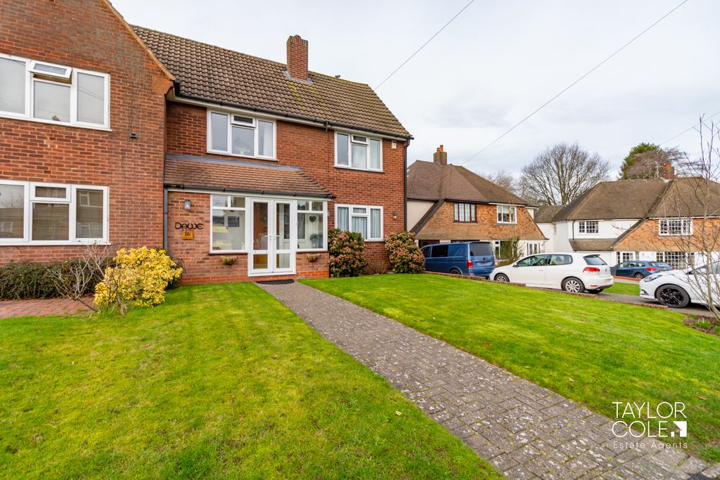 Property photo 1 of 32