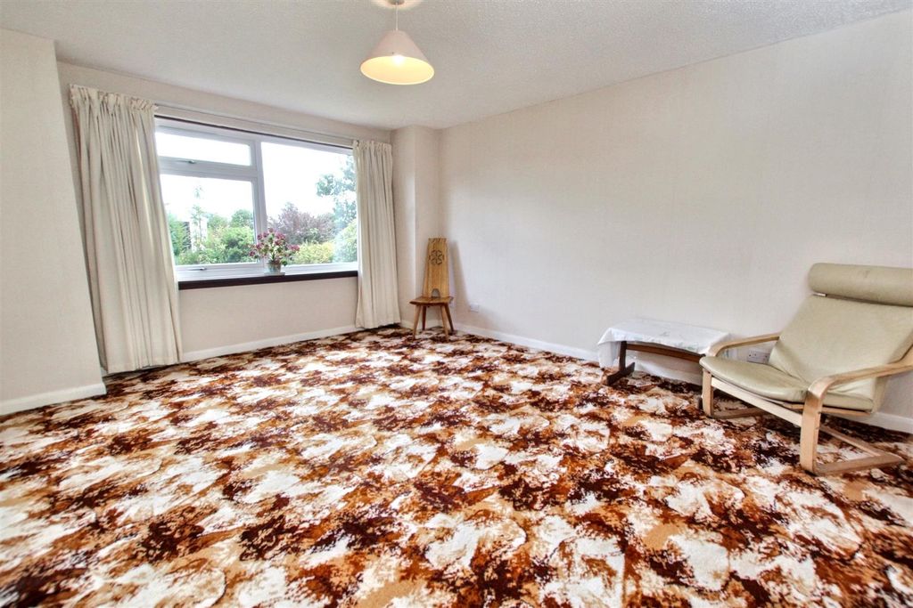 Property photo 3 of 12 3