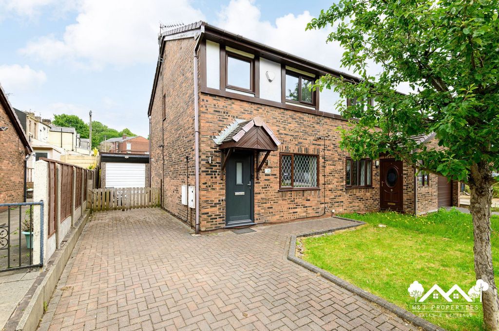 Property photo 1 of 29