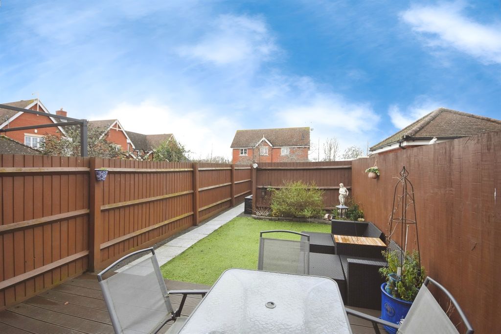 Property photo 3 of 18