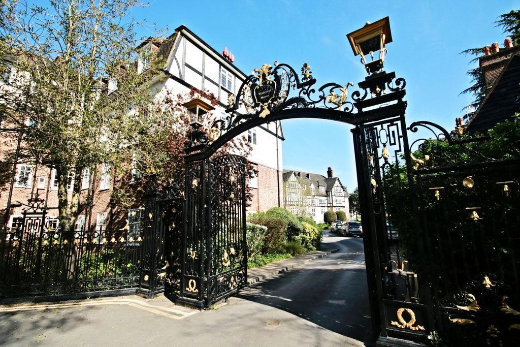 Property photo 1 of 27 Wildcroft Manor - Main Entrance