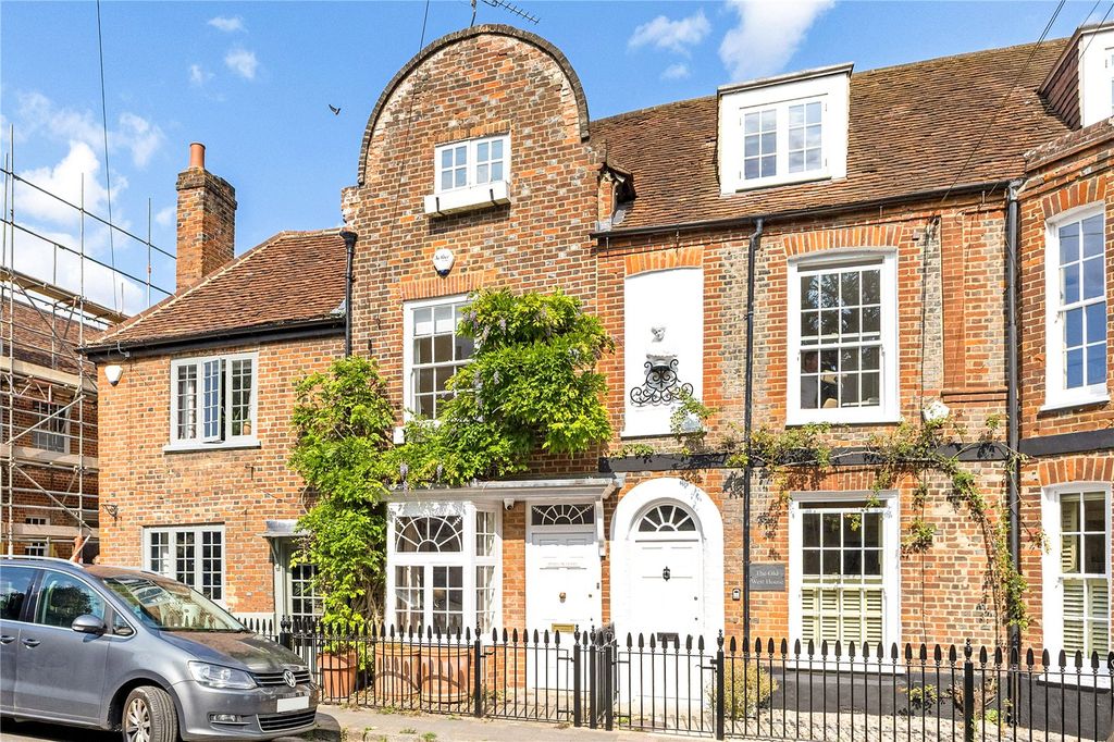 Property photo 1 of 14 Frontage