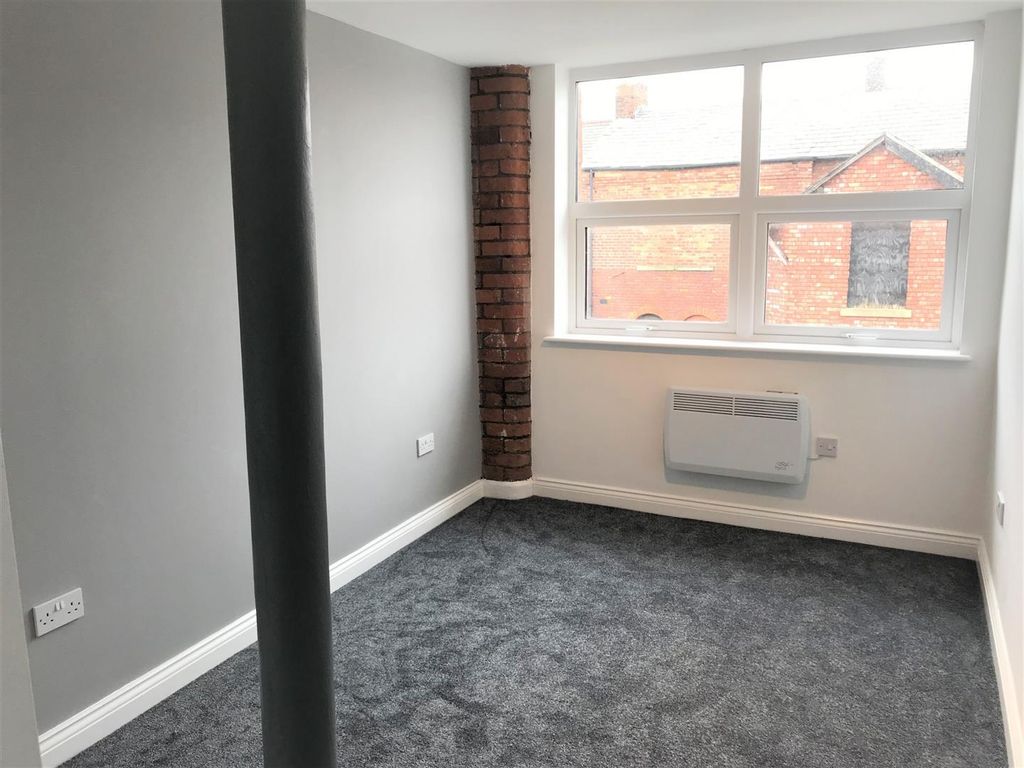 Property photo 2 of 3