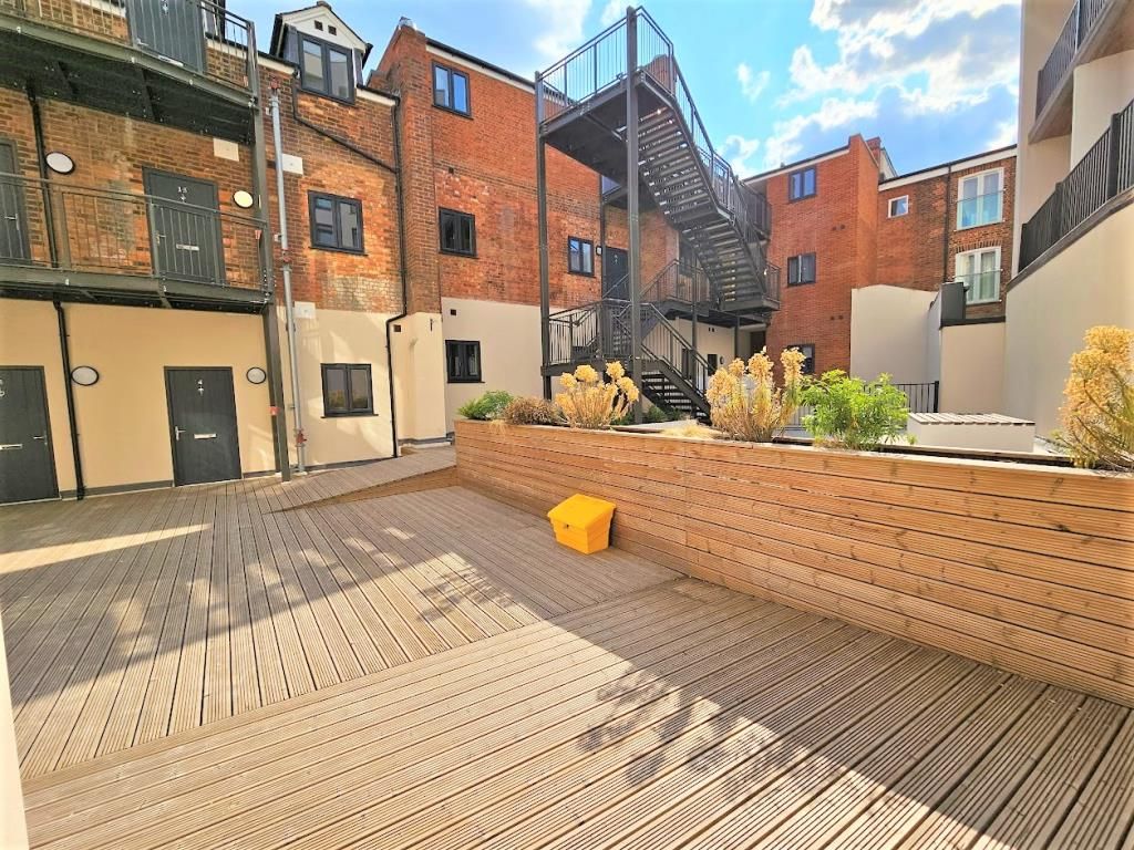 Property photo 3 of 8 External View