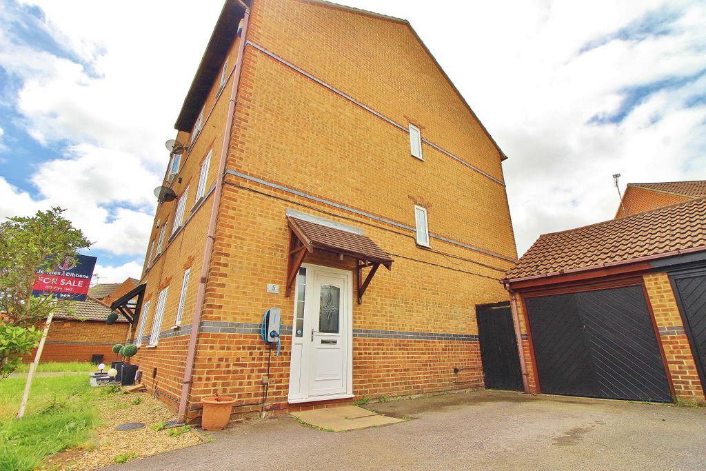 Property photo 1 of 20