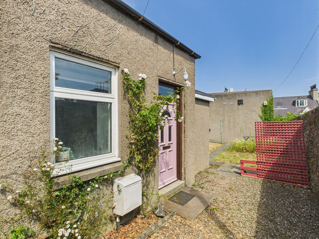 Property photo 1 of 20 Cam05526G0-Pr0005-Still035