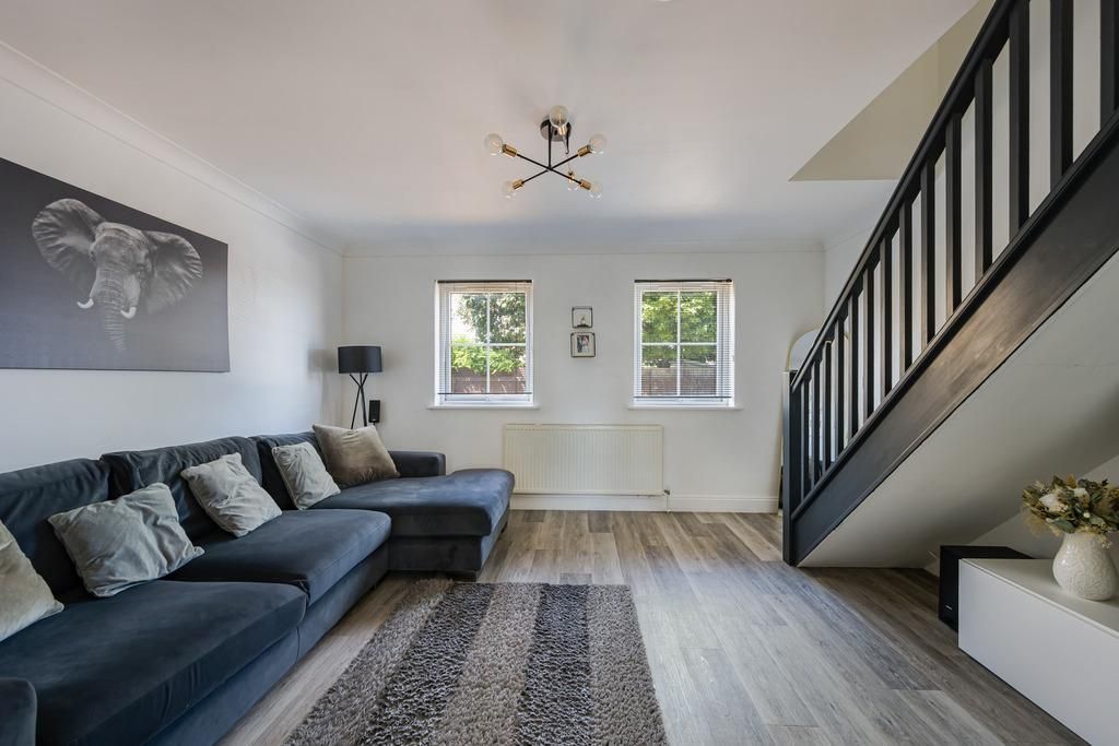 Property photo 2 of 19