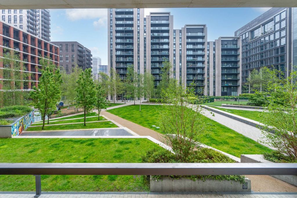 Property photo 2 of 9