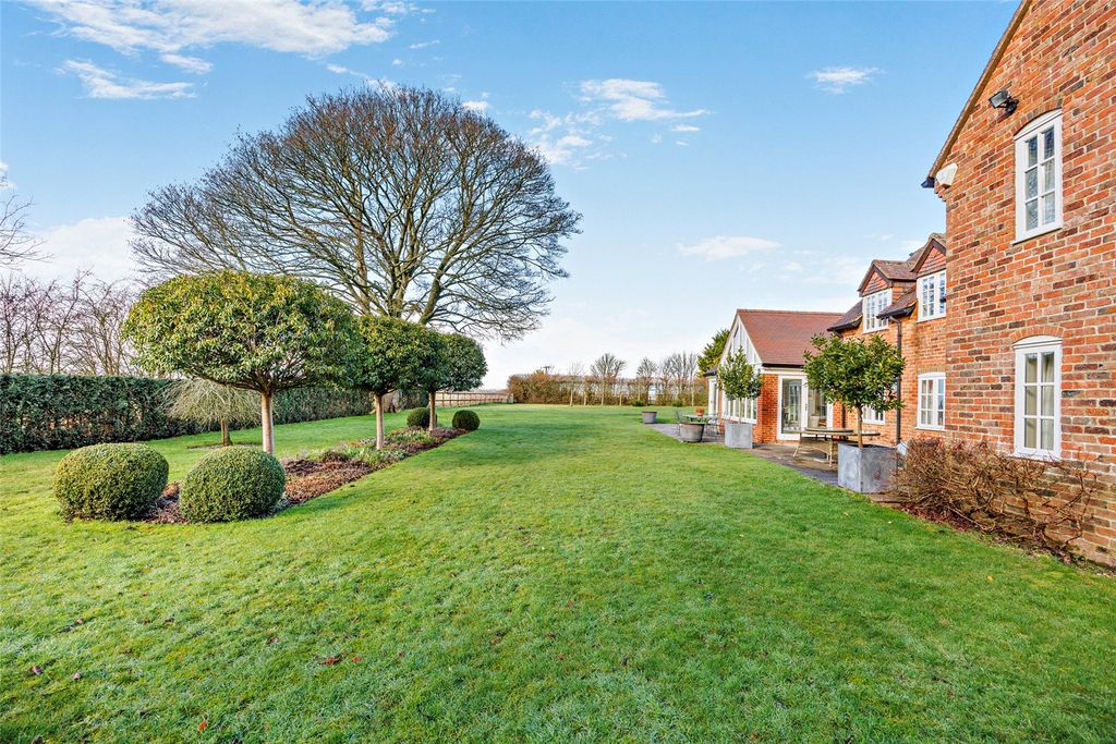 Property photo 3 of 17 Picture No. 29