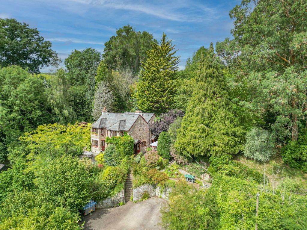 Property photo 1 of 24
