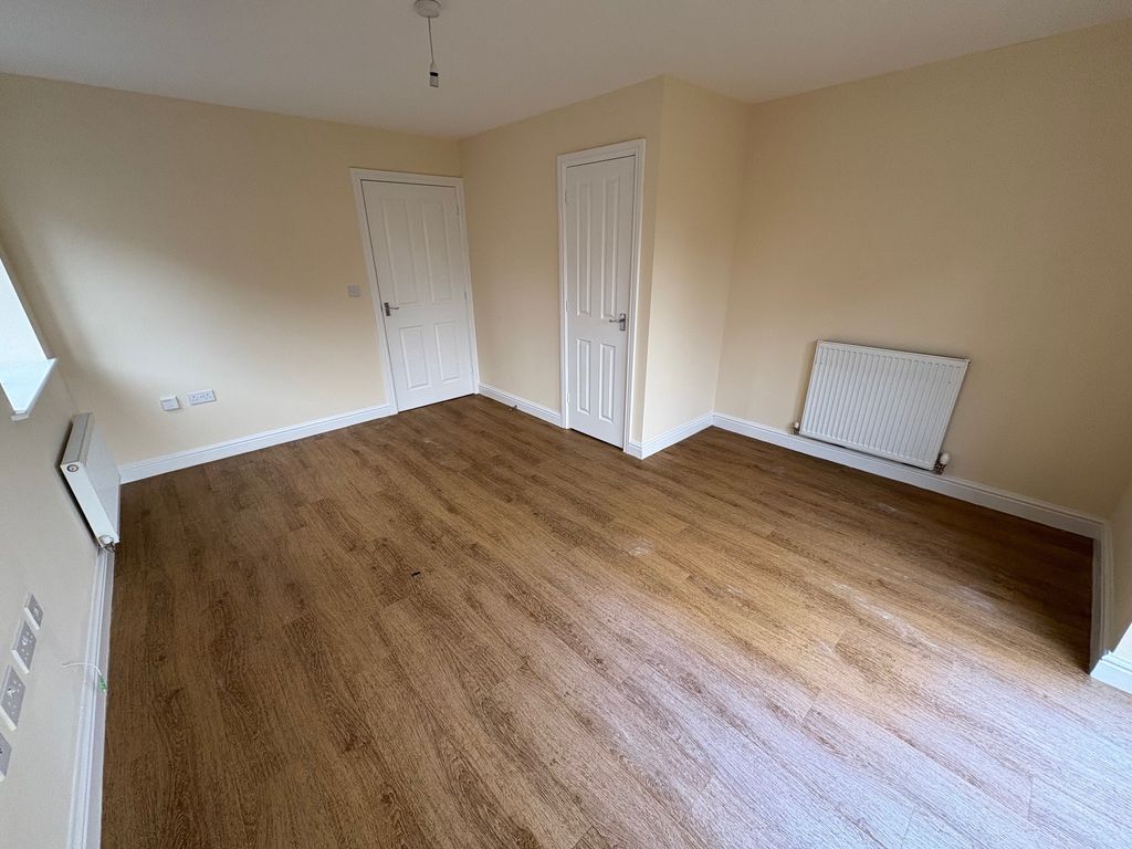 Property photo 3 of 15 Image