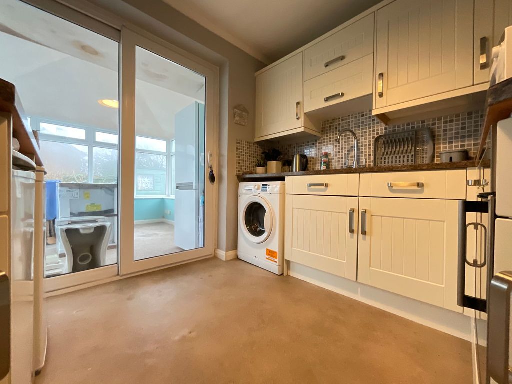 Property photo 3 of 24