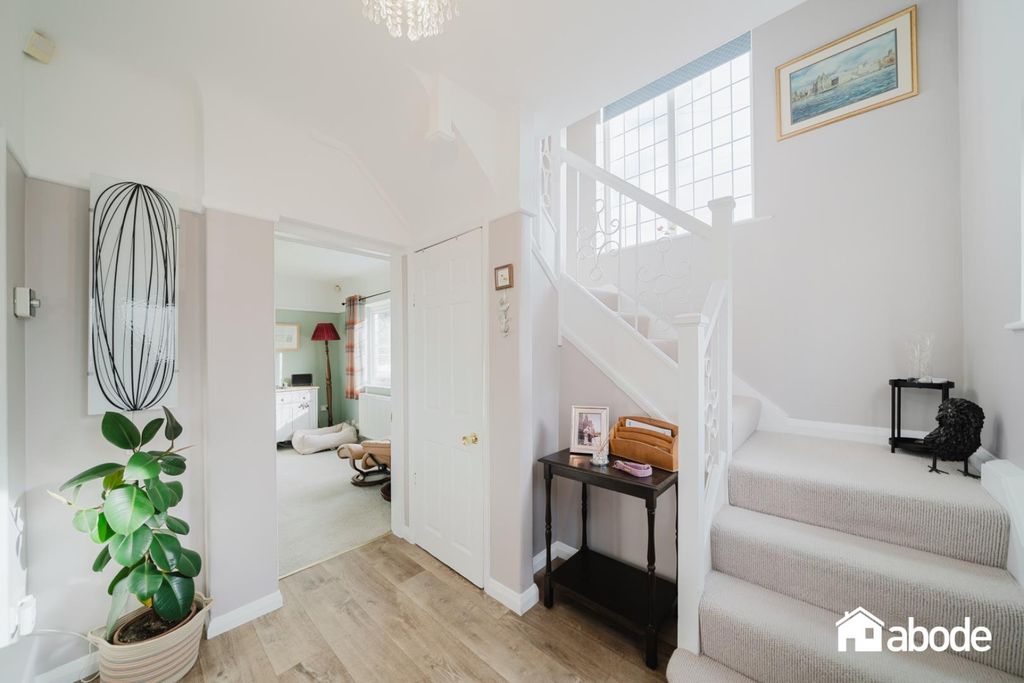 Property photo 2 of 31 Dsc04571-Hdr.Jpg