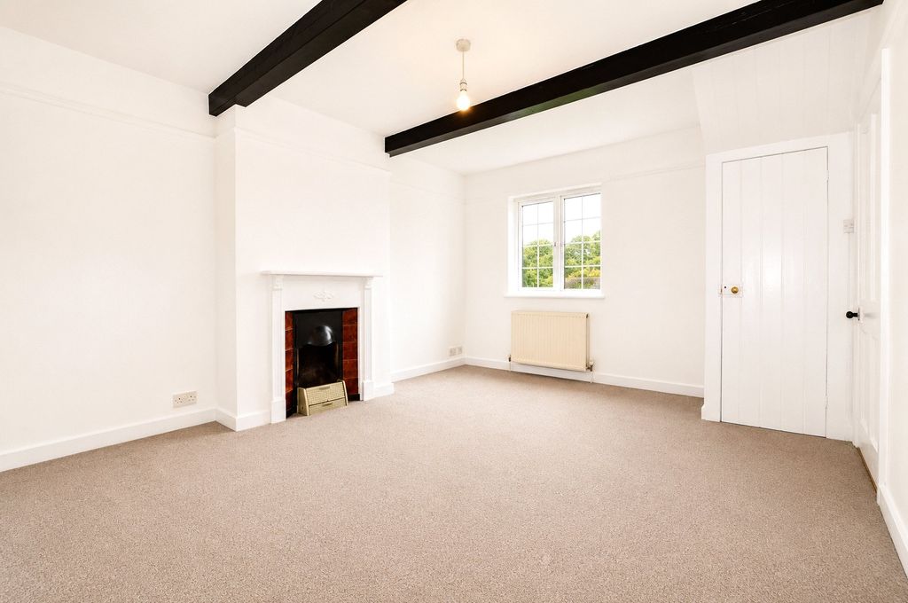 Property photo 2 of 12 Picture No. 25