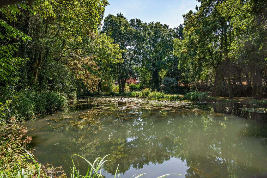 Property photo 2 of 26 Picture No. 71