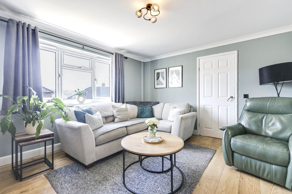 Property photo 3 of 20 Picture No. 36