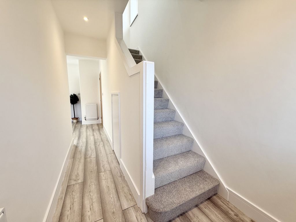 Property photo 2 of 21 Img_7203