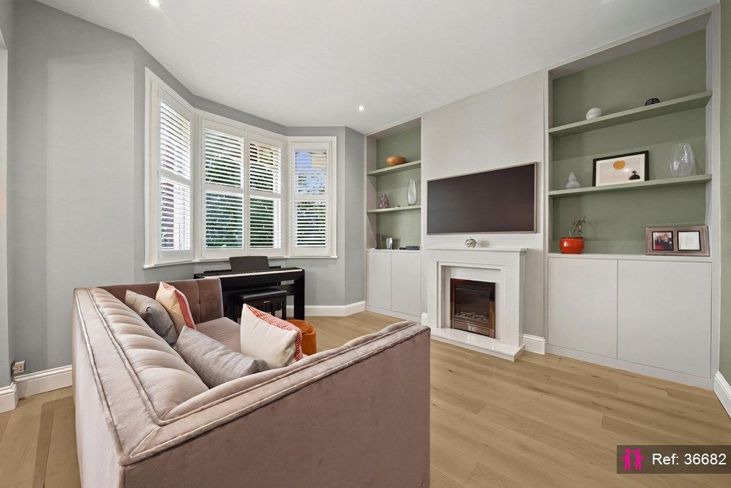 Property photo 1 of 17