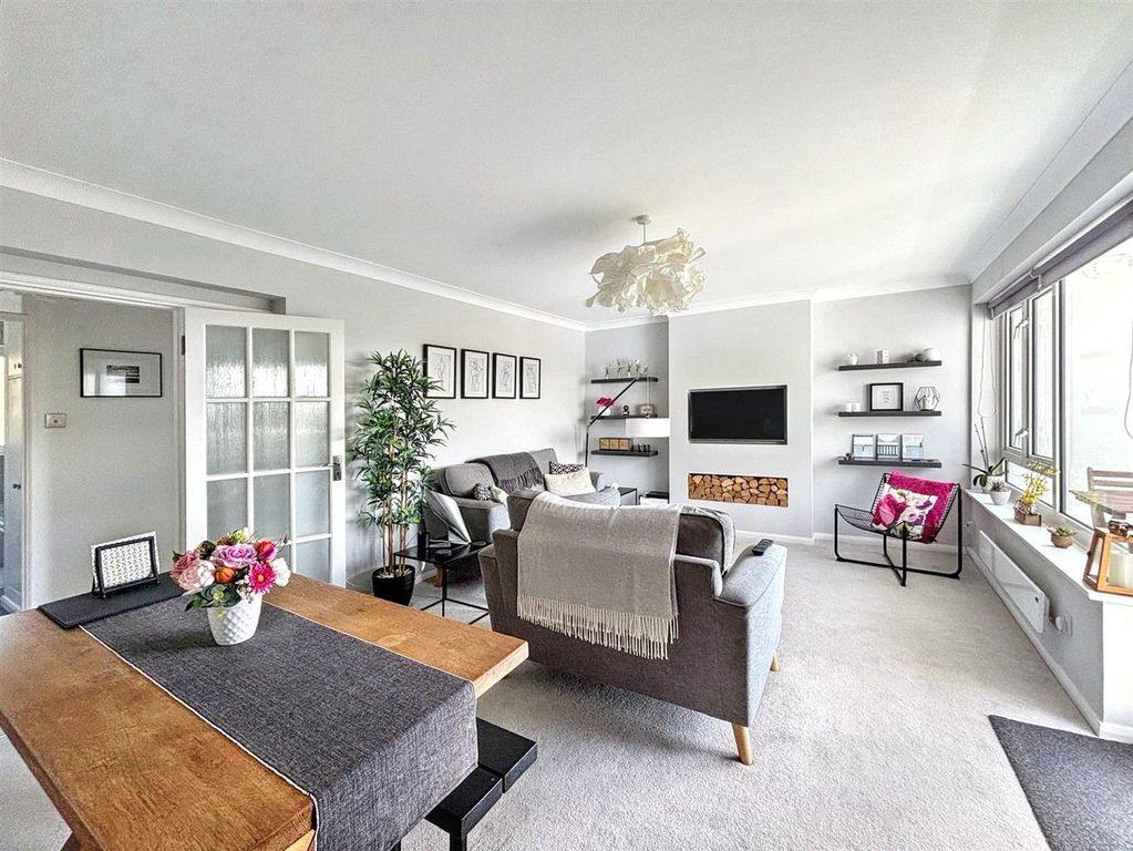 Property photo 3 of 16 11.Jpg