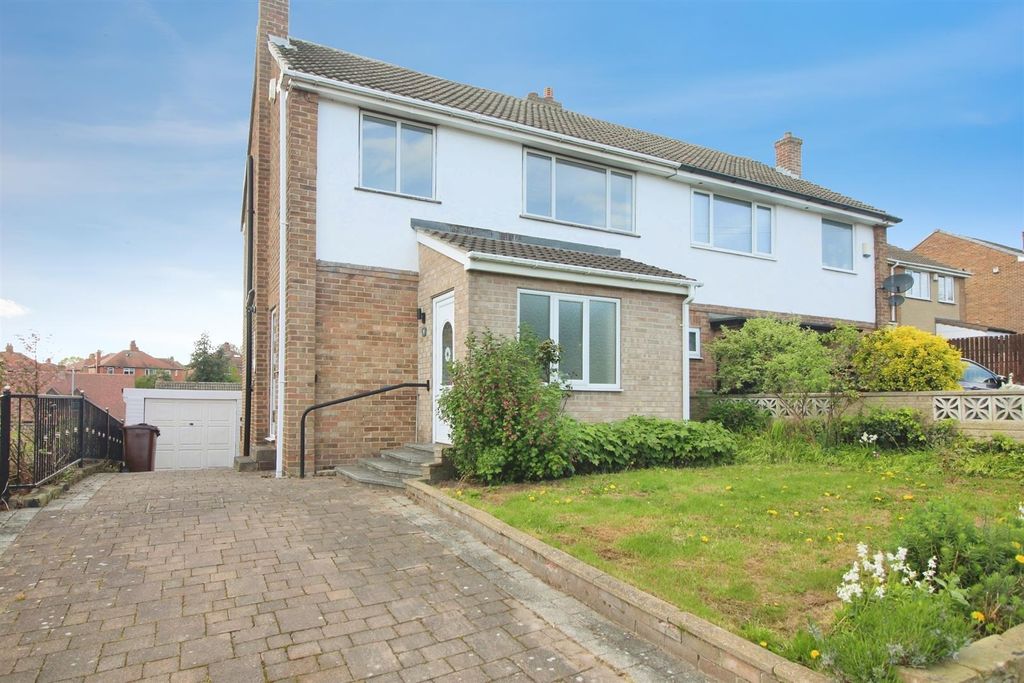 Property photo 1 of 16 Front