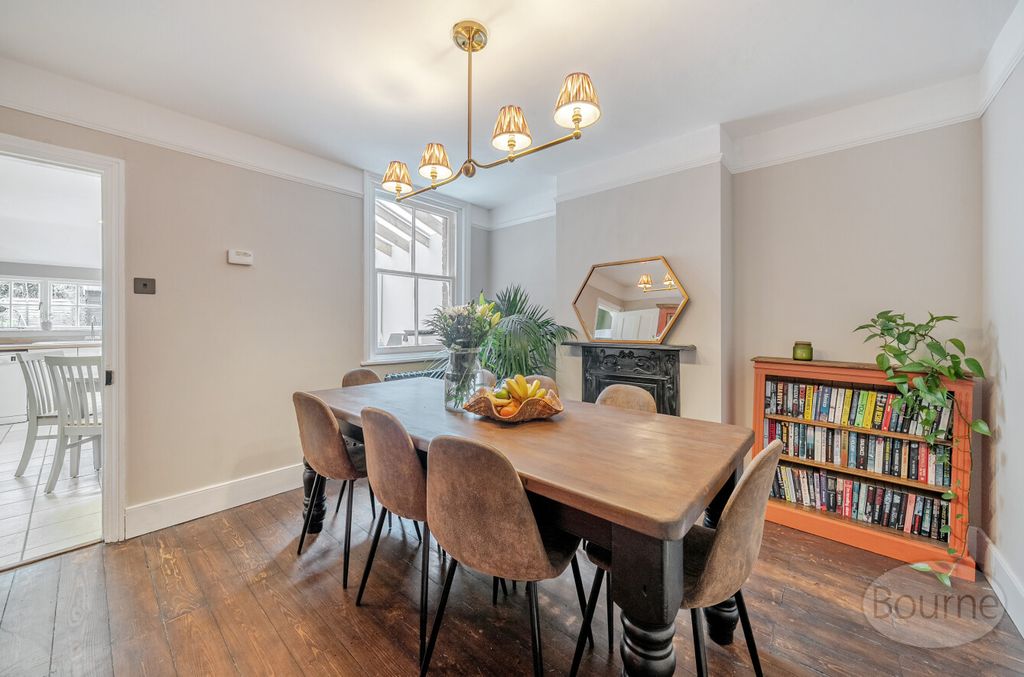 Property photo 3 of 18 289Abbf3-2057-494...