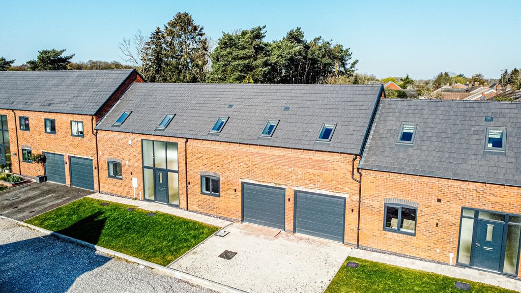 Property photo 1 of 40 4133400