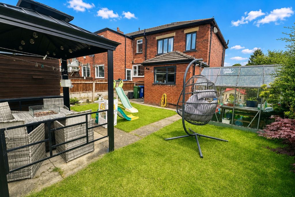 Property photo 3 of 19