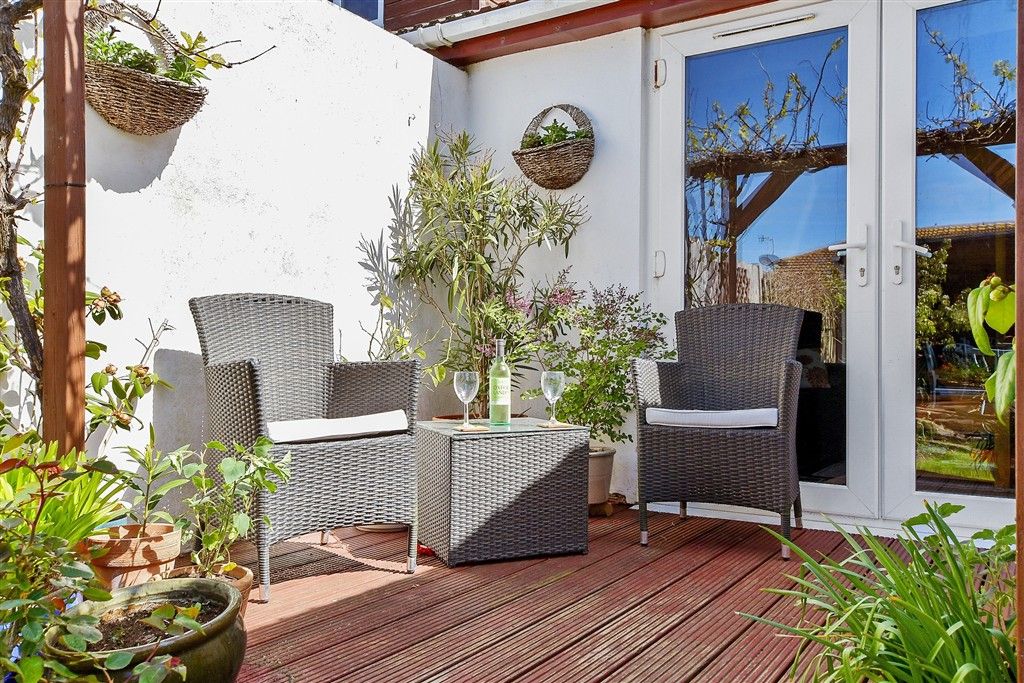 Property photo 1 of 12 External Lifestyle Photograph