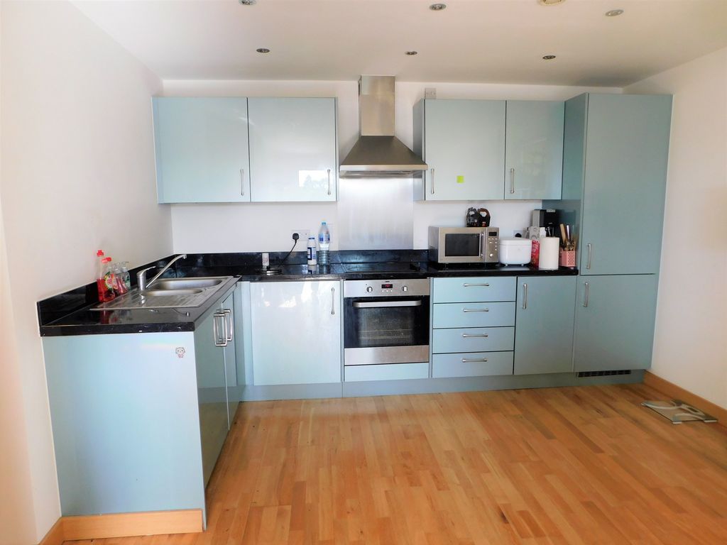 Property photo 2 of 9