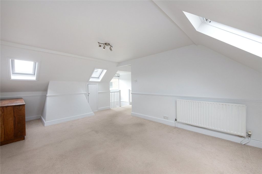 Property photo 1 of 10 Picture No. 08