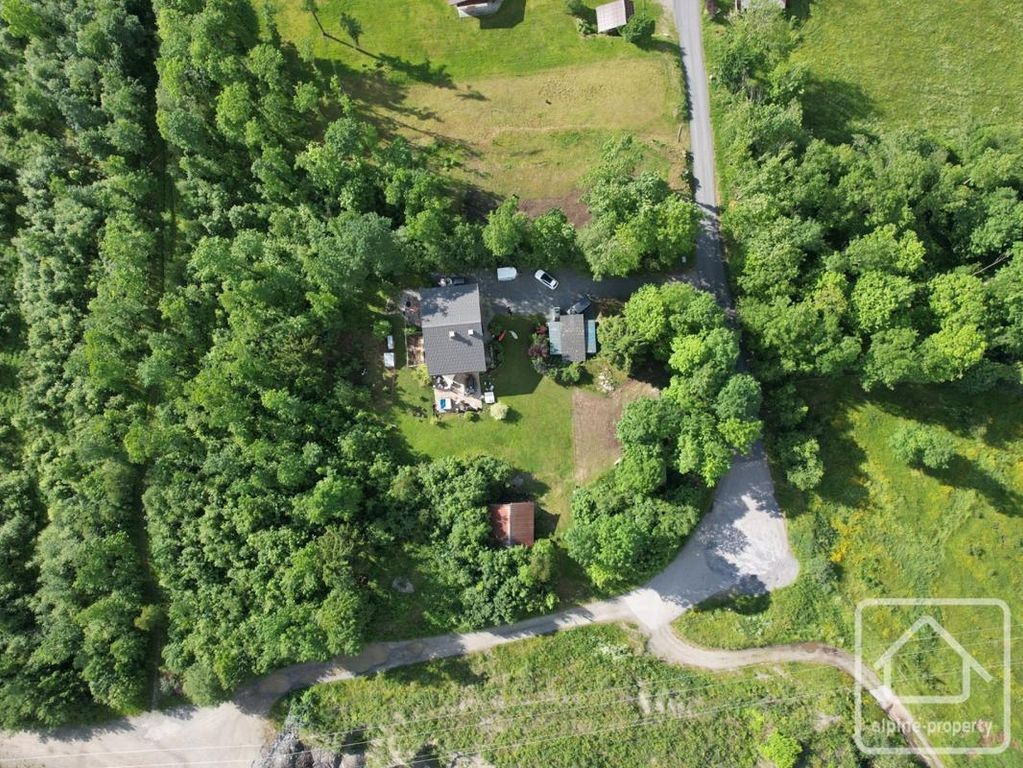 Property photo 2 of 26