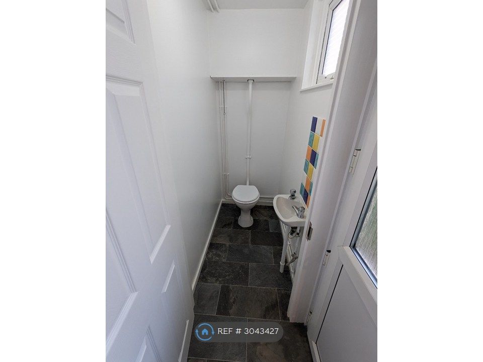 Property photo 3 of 11 Wc