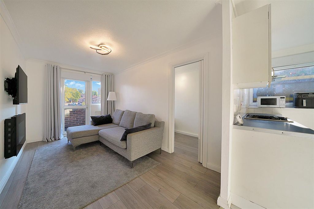 Property photo 3 of 9 75 Burrage Road - E0Bkb0Ikpiq1Tfbfmgvf.Jpg