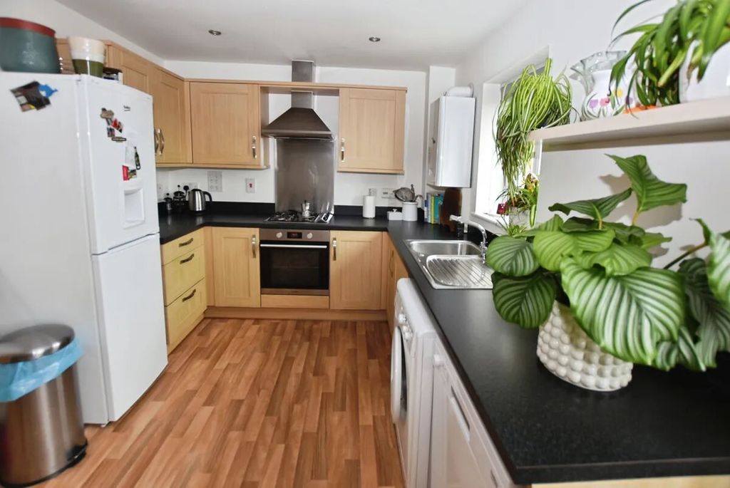 Property photo 3 of 15 Picture 3