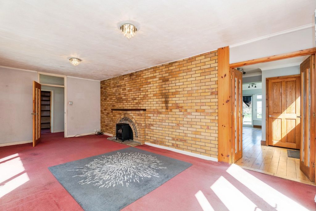 Property photo 2 of 16 Pbox-Img.Jpg