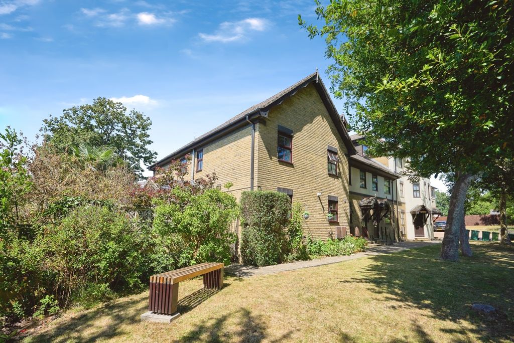 Property photo 1 of 16 Front