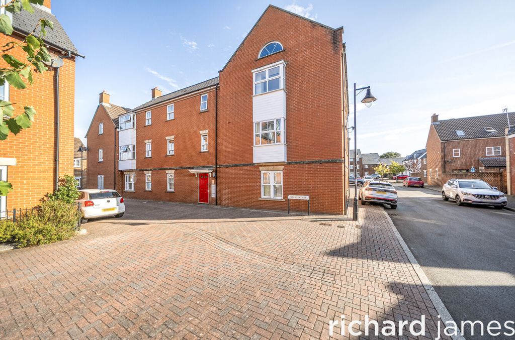 Property photo 1 of 10 015E4d0853644Ab7A57c85488A0Efef2