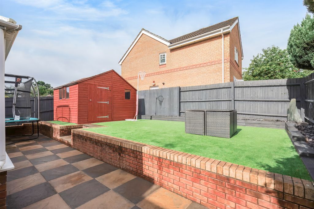 Property photo 3 of 34