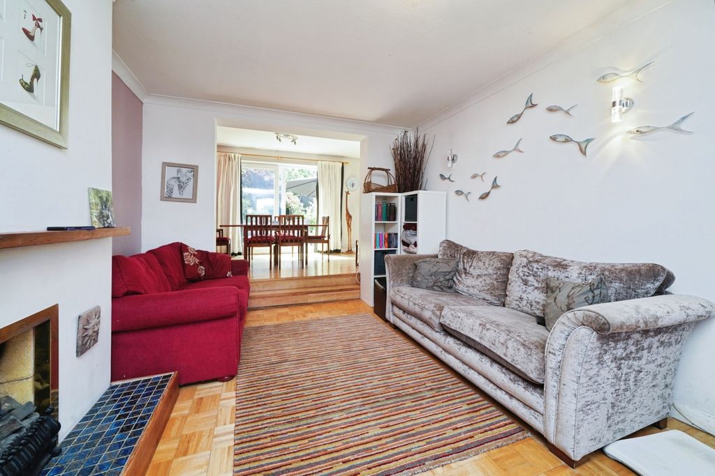 Property photo 3 of 15 Picture No. 28